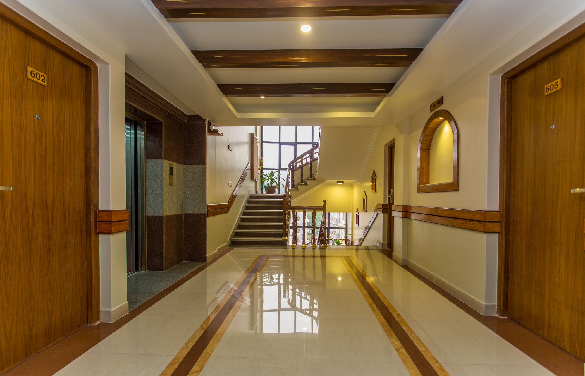 Hotel White Pearl Pokhara Exteriör bild