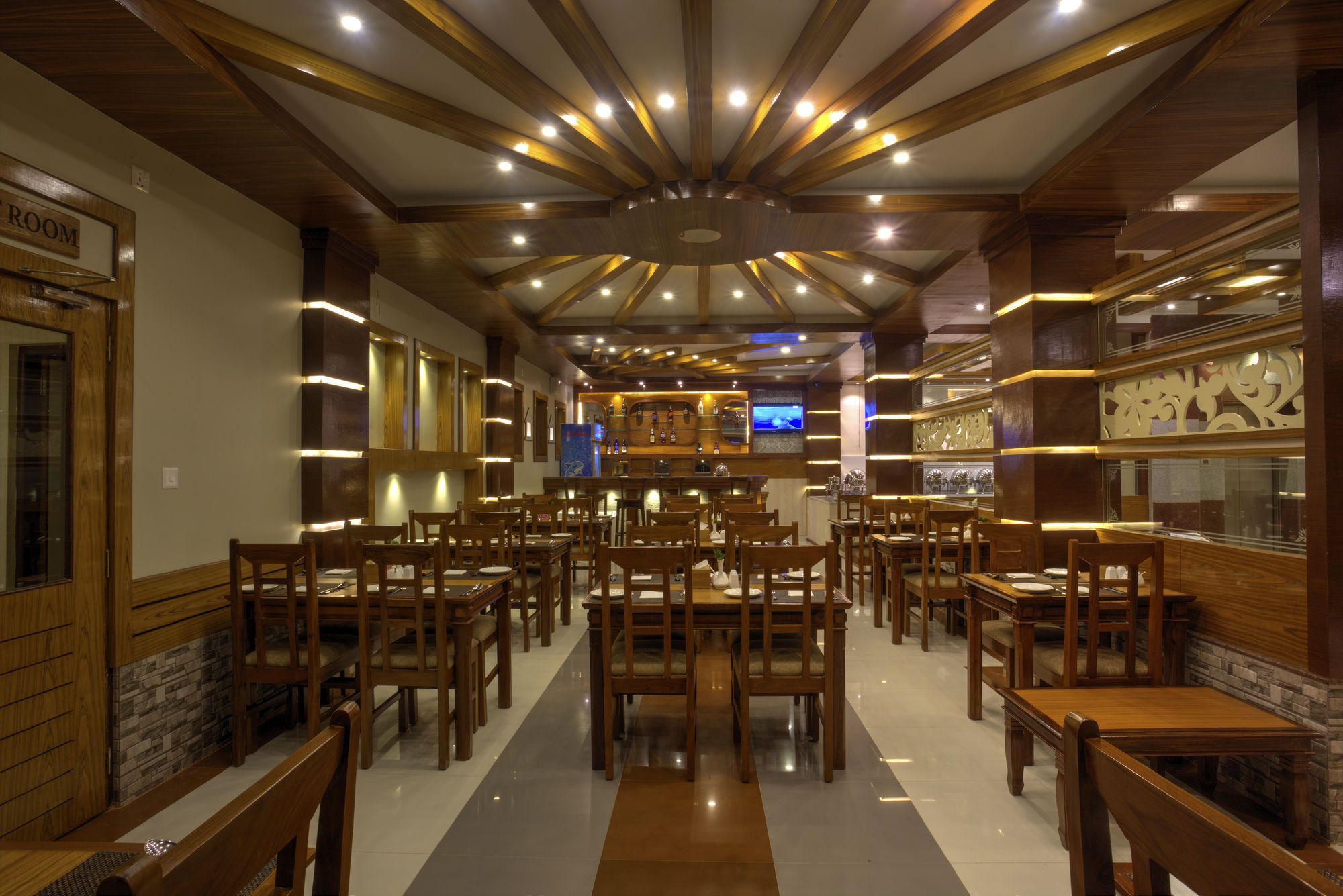 Hotel White Pearl Pokhara Exteriör bild